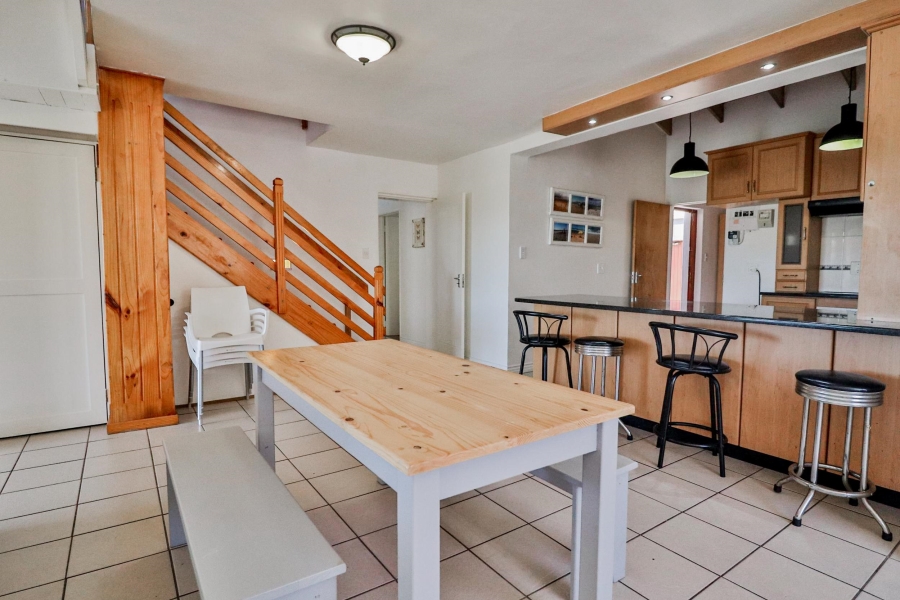 6 Bedroom Property for Sale in Country Club Western Cape